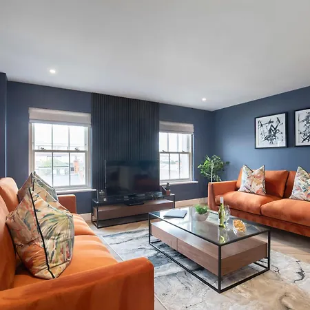 Elliot Oliver - Luxury Three Bedroom Town Centre Apartment With Parking Cheltenham Extérieur photo